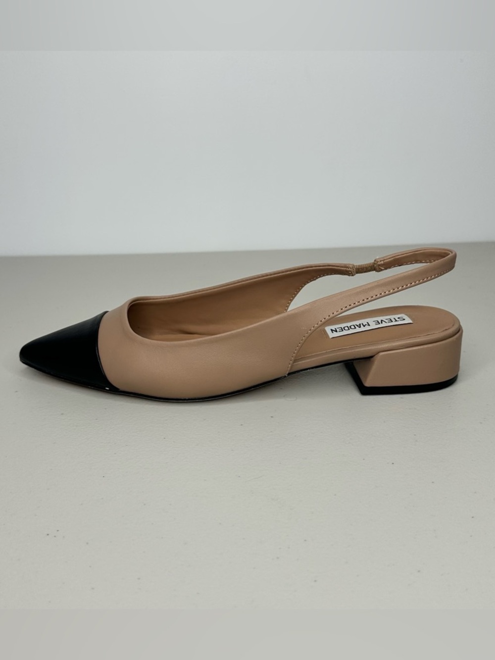 Steve Madden Coralyn Two-Tone Beige and Black Slingback Pump Women’s Size 8